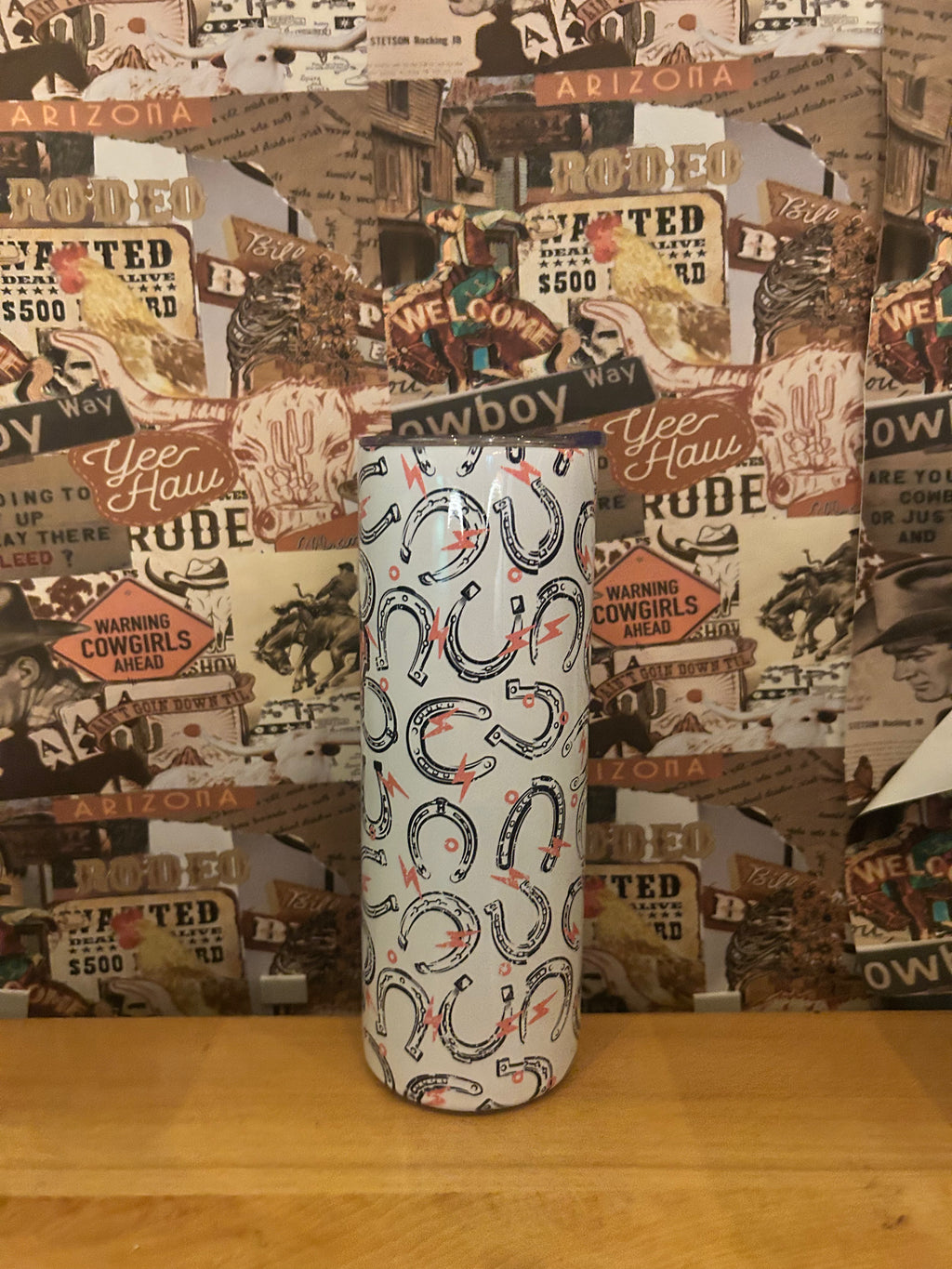 Howdy lightning horseshoe tumbler